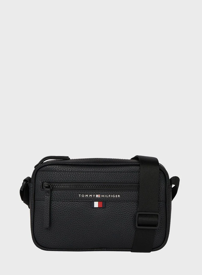 Logo Washbag