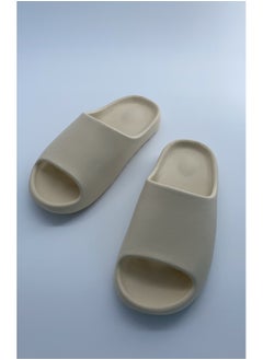 Miniso Slip into comfort with these off-white coconut cushioned thick slippers, size 39-40. 