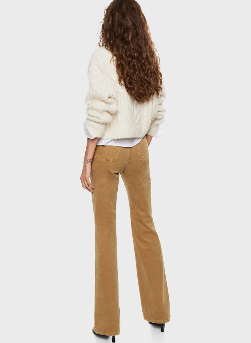 مانجو جينز بقصة ارجل واسعة