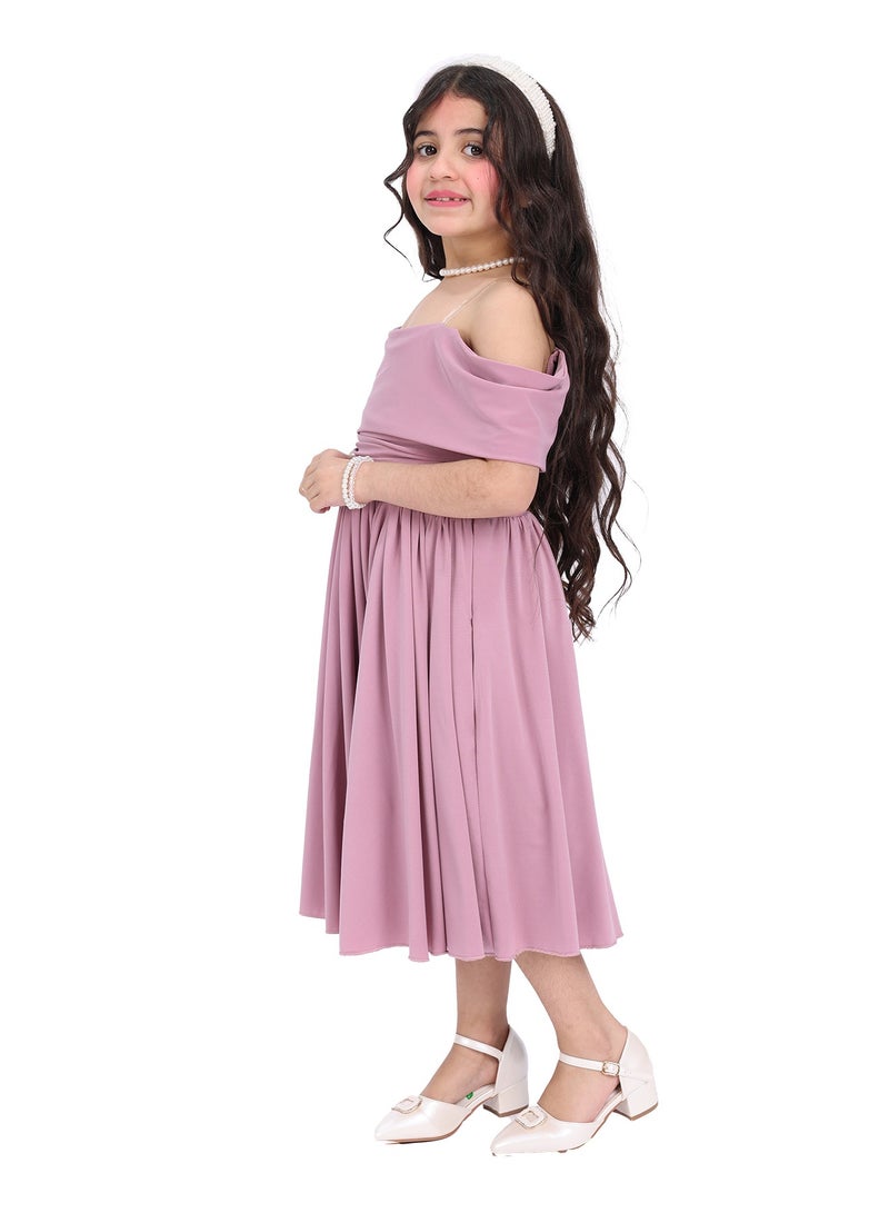 مودرن ديزاين فستان بناتي عيد يجمع بين الفخامة والراحة نقدم لكِ هذا الفستان الراقي المصمم خصيصًا ليمنح طفلتك إطلالة أنيقة وساحرة في العيد والمناسبات الخاصة - Image 2