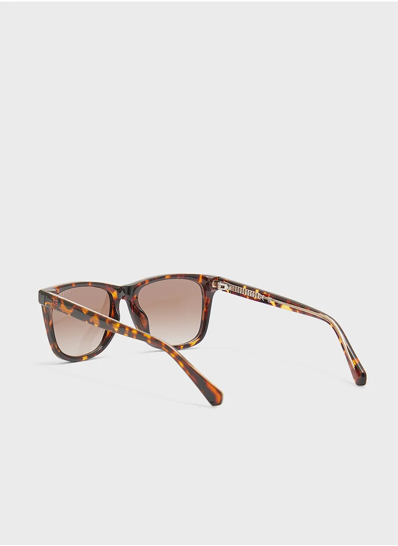 جس Gu0022752F47 Wayfarers Sunglasses