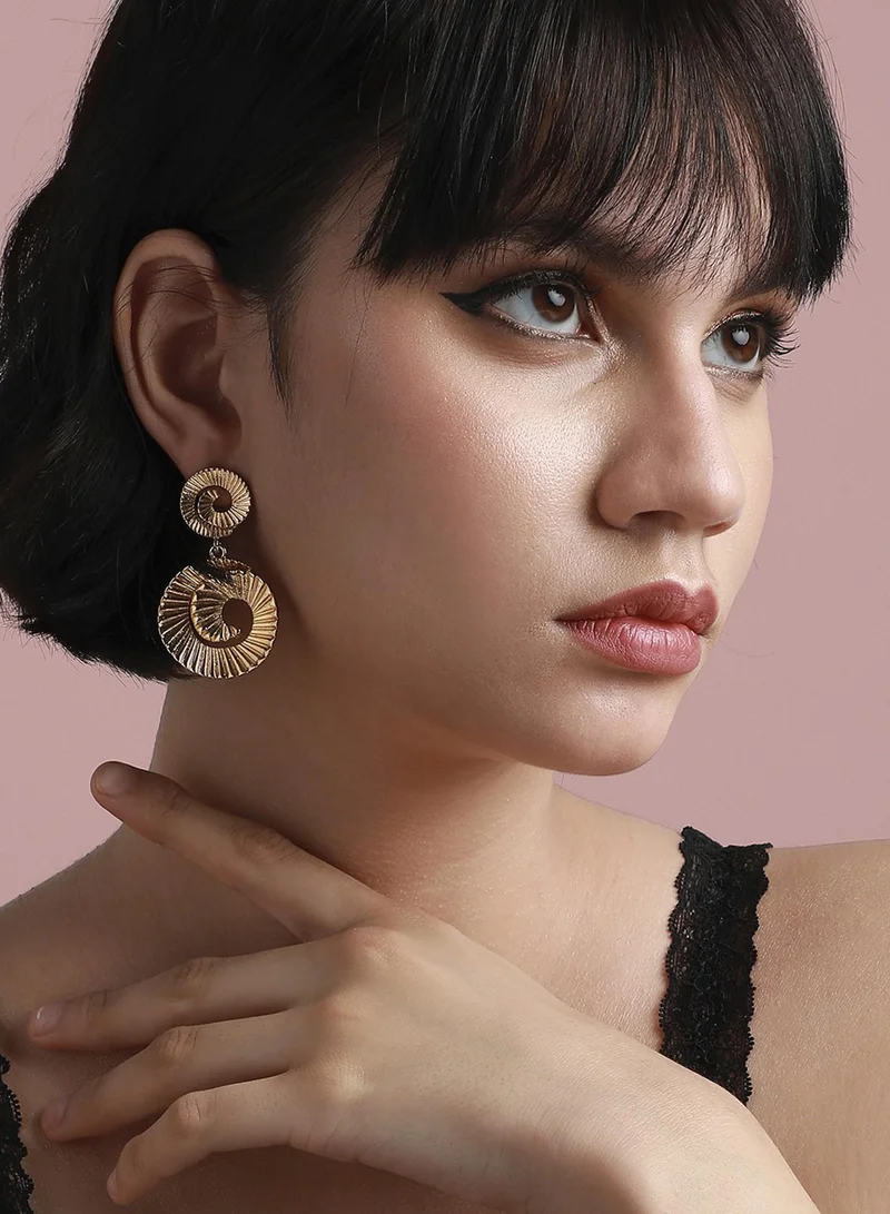 SOHI Metallic Swirl Artificial Drop Earring Jewellery