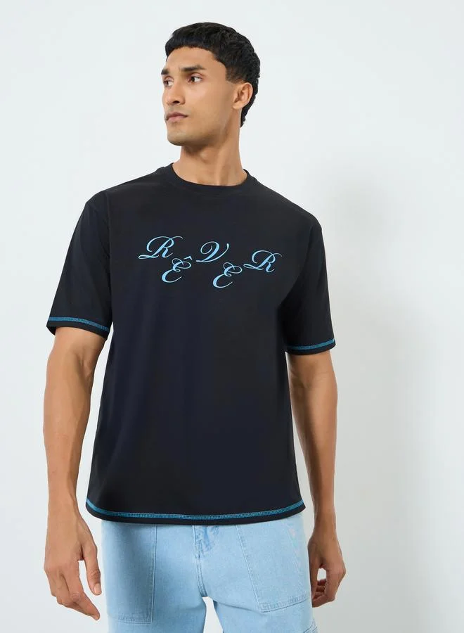 Styli Men Black Oversized Graphic Print T-Shirt