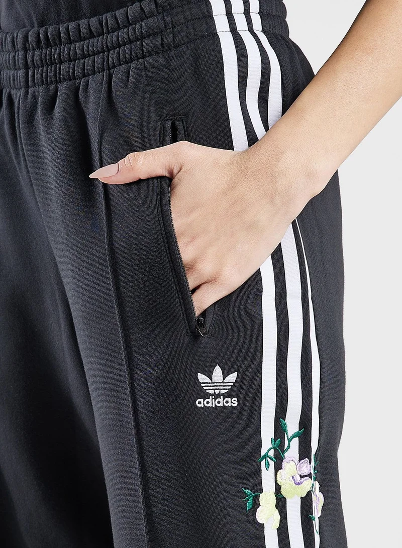 adidas Originals Essential Flower Pants