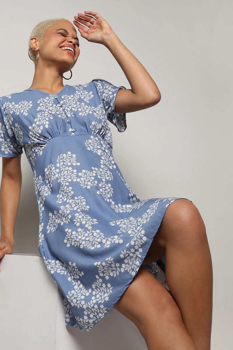 كامبوس سوترا فستان بطبعة زهور