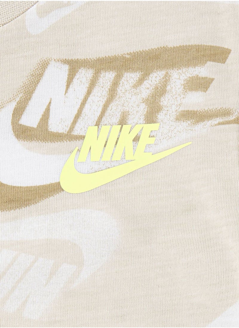 Nike Infant Nsw On The Move Aop Set  - Image 3