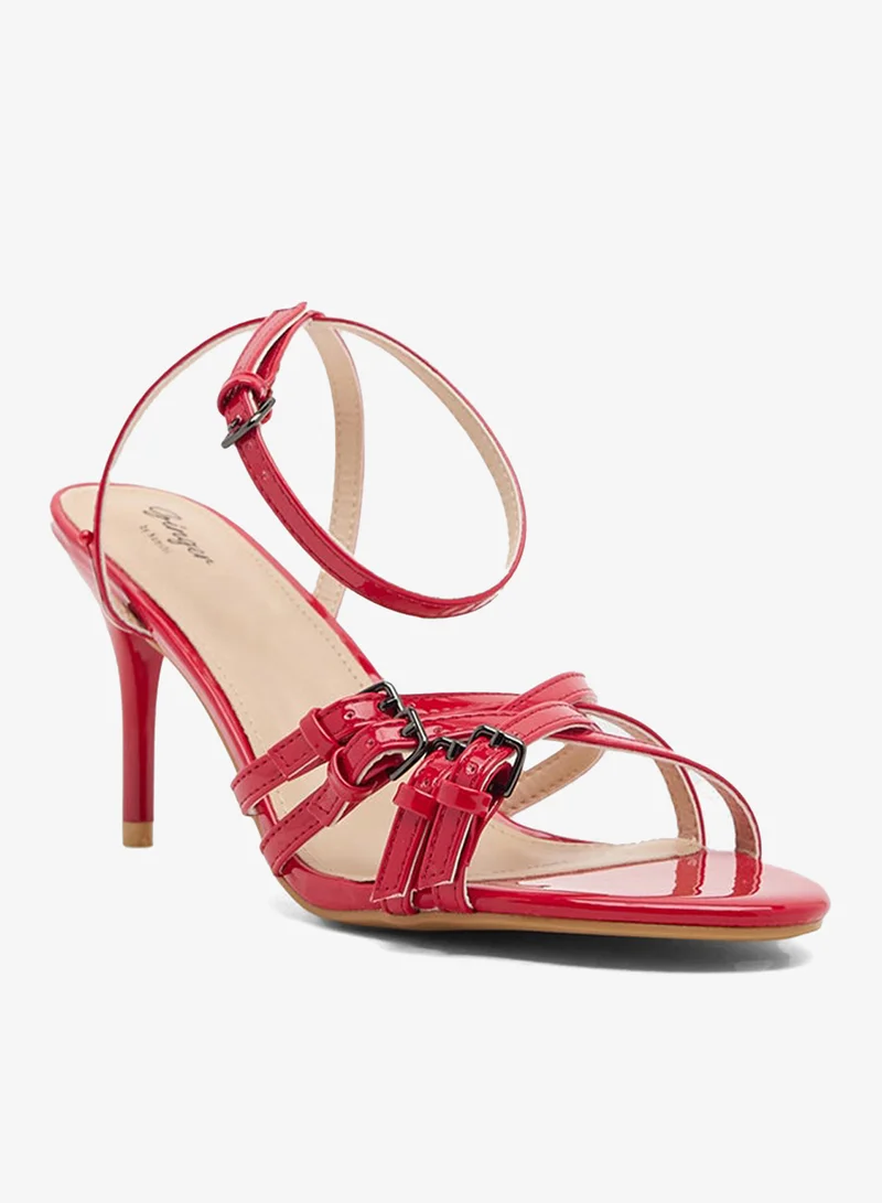 جينجر صندل بكعب وحزام متقاطع