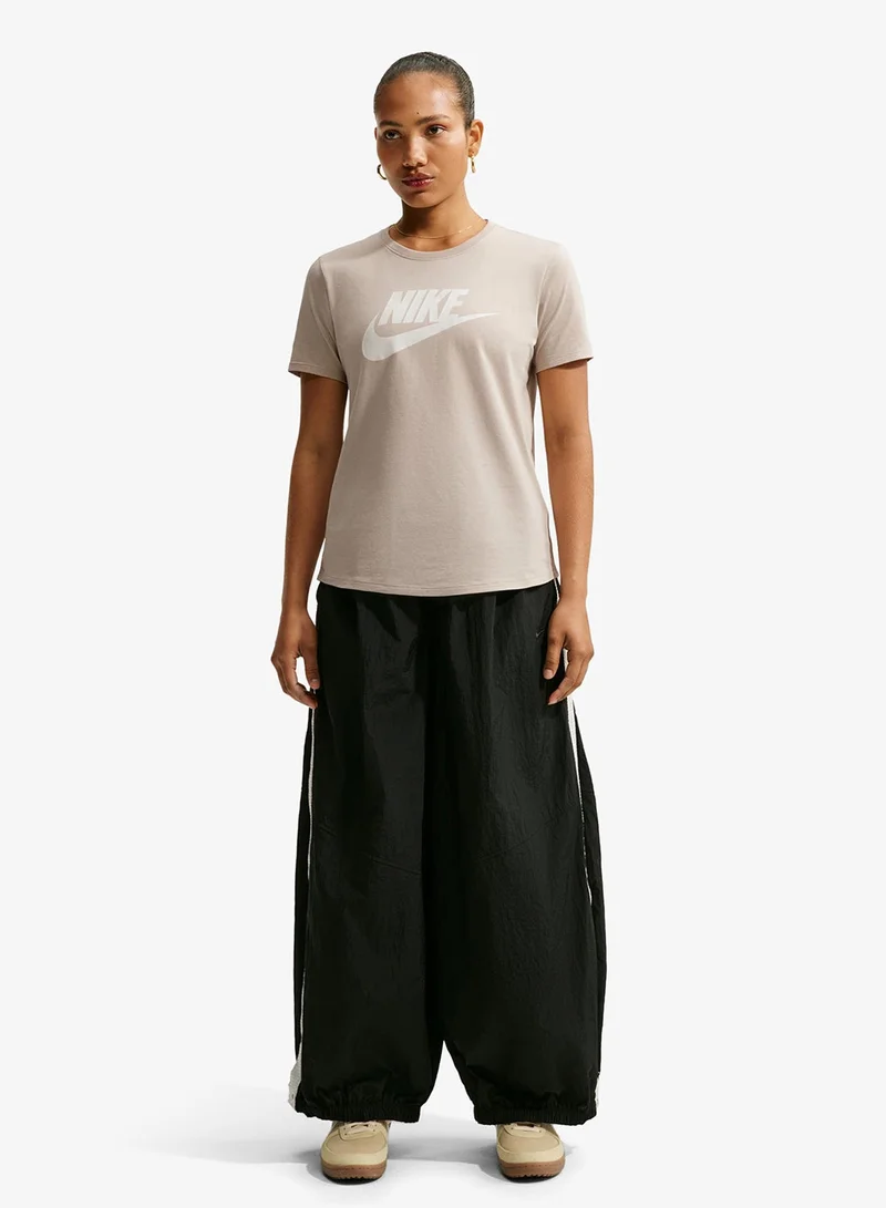 Nike CREAM II/(SAIL) Nsw Club Icon T-Shirt for Women | Best Price UAE