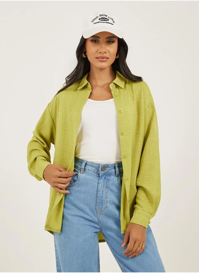 ستايلي Regular Fit Spread Collar Shirt with Back Button Detail