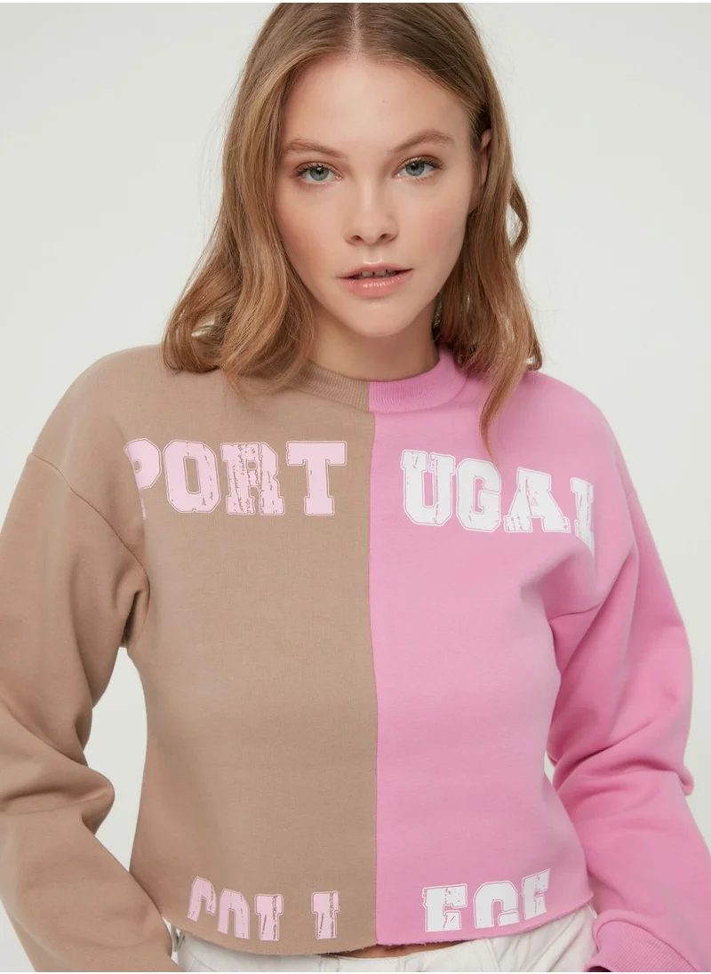 trendyol Colorblock Printed Crop Sweatshirt