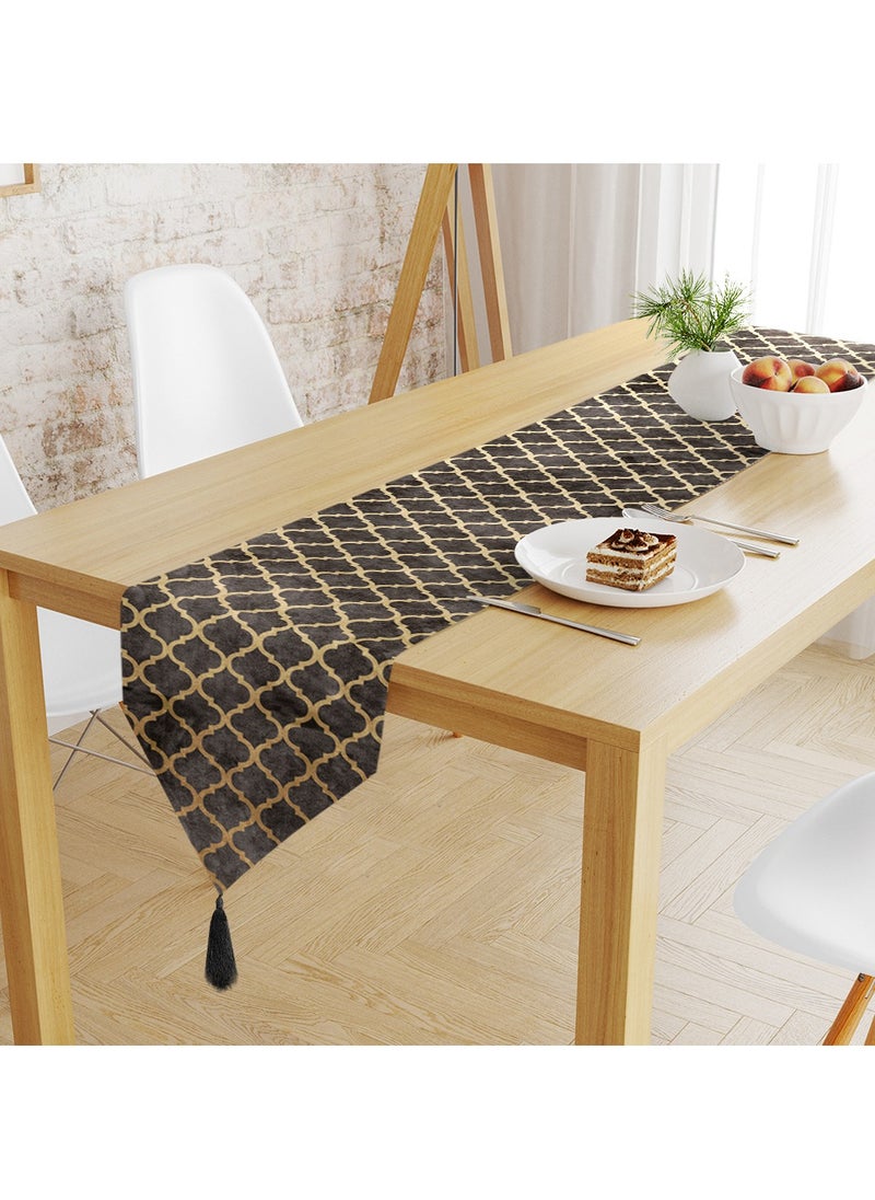 RIZARIES Grey Quatrefoil Table Runner 