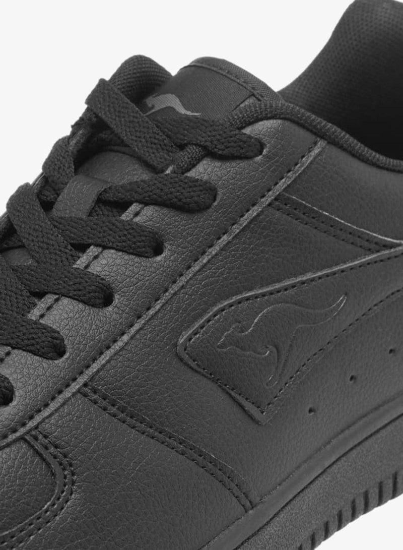 كانغاروس حذاء رياضي رجالي بشعار وتفاصيل برباط - Image 4