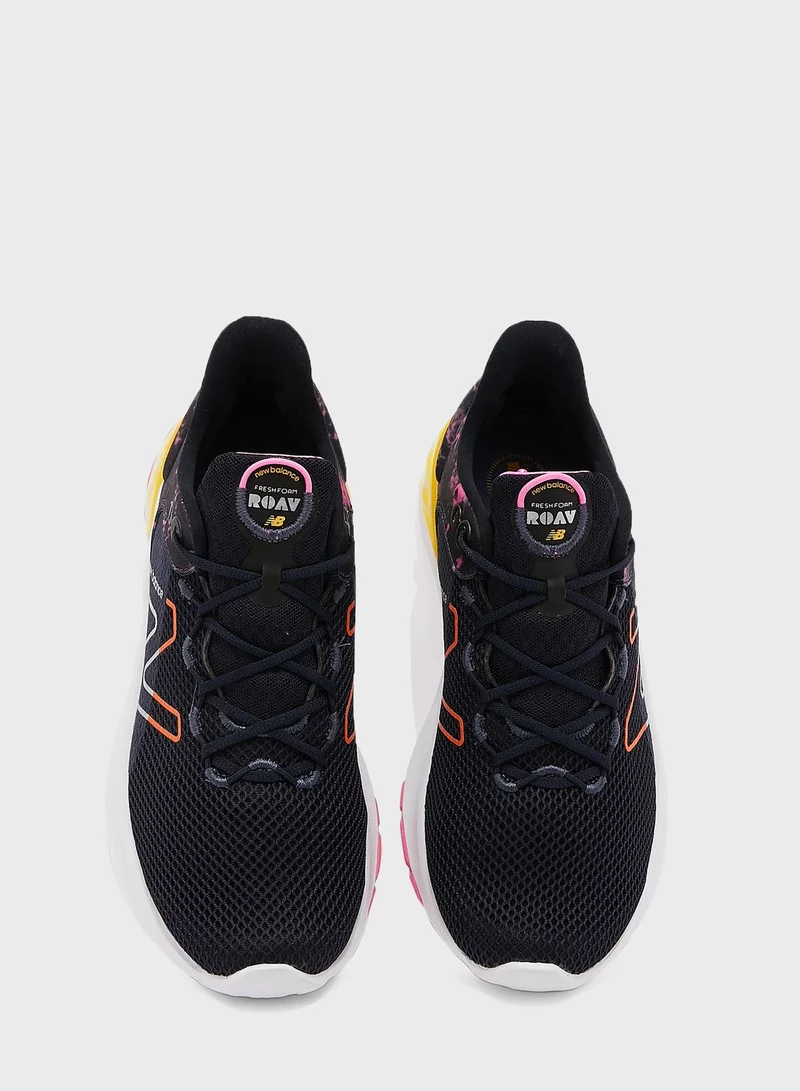 New Balance Youth Roav