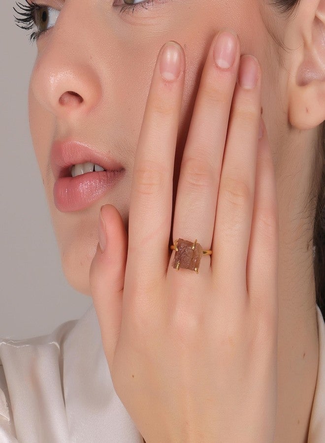 Dua Strawberry Quartz Rough Ring – Raw Gemstone Adjustable Gold Ring - Image 4