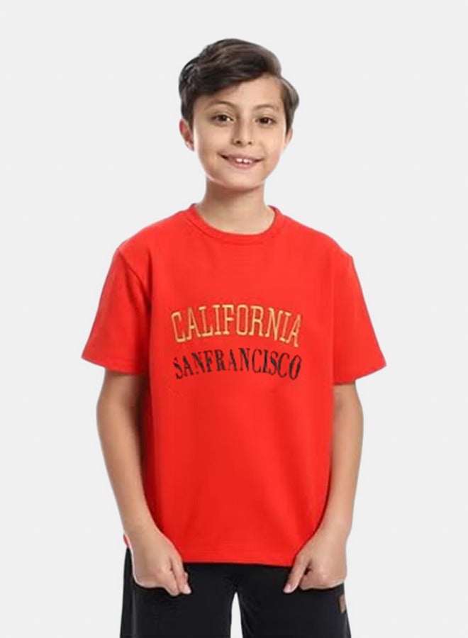 إيزور تيشرت اولادى سمر ميلتون مطرز كليفورنيا لون احمر