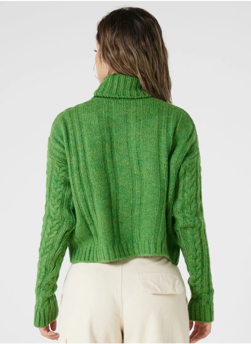 جينجر High Neck Cable Knit Sweater
