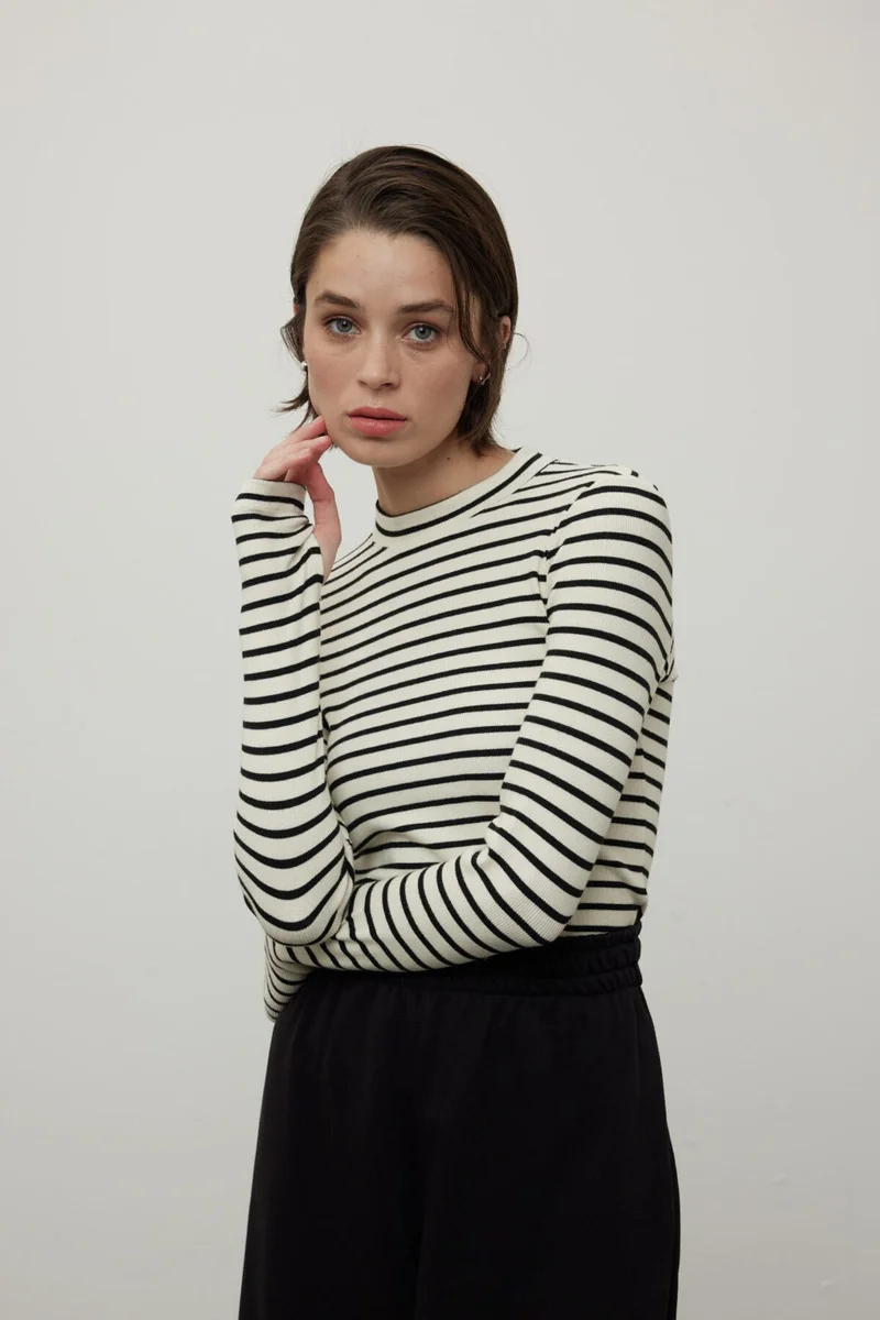 Manuka Finger-Slot Striped Body Black