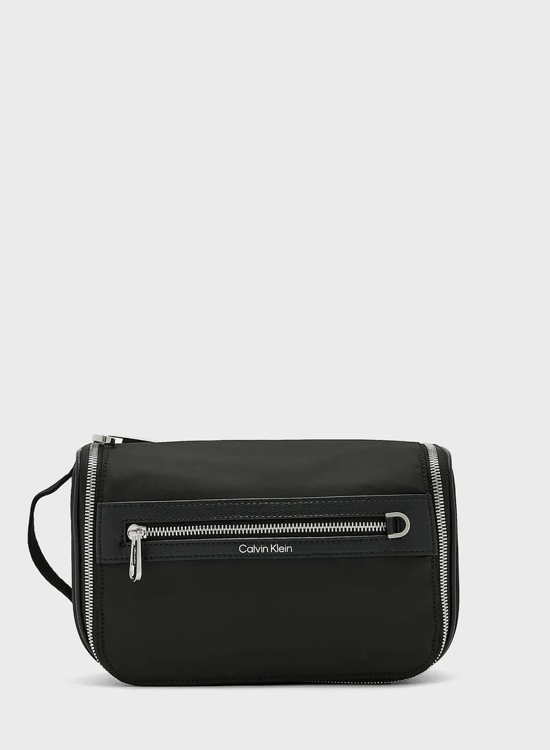 CALVIN KLEIN Classic Repreve Washbag