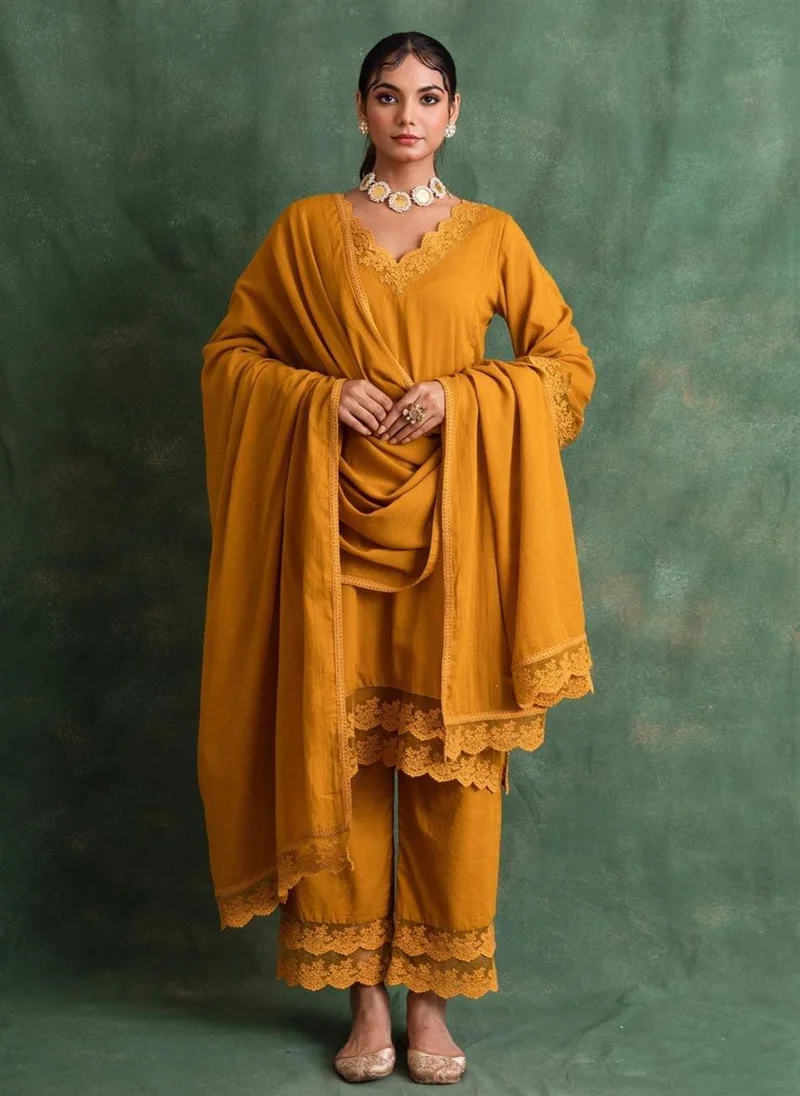 زيري سوق Rangrezee Mustard Straight Kurta Suit Set (Set Of 3)