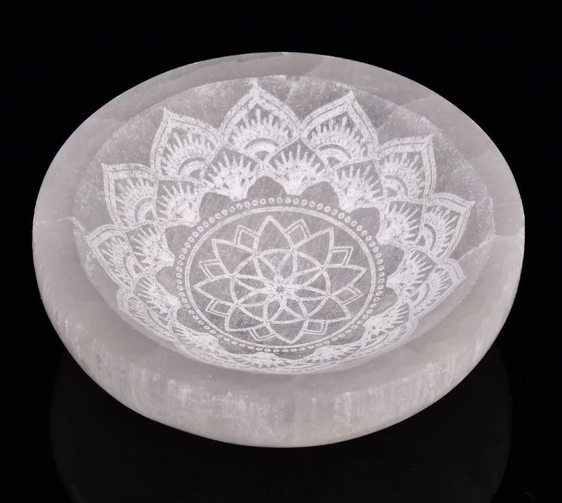 AMOYSTONE Natural Selenite Bowl  Crystal Bowl Mandala Engraved Dish 354