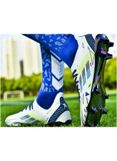 KUYING New Comfortable Football Shoes for Men And Women  - Image 2