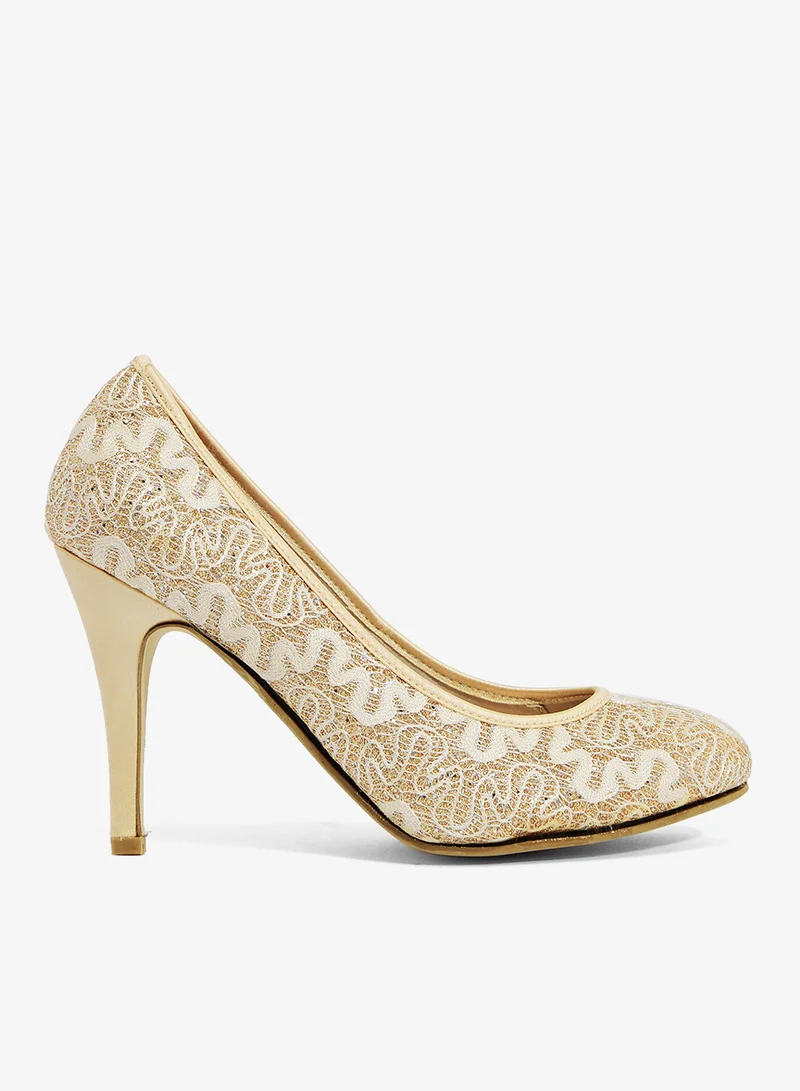 Spot-On Heeled Pump