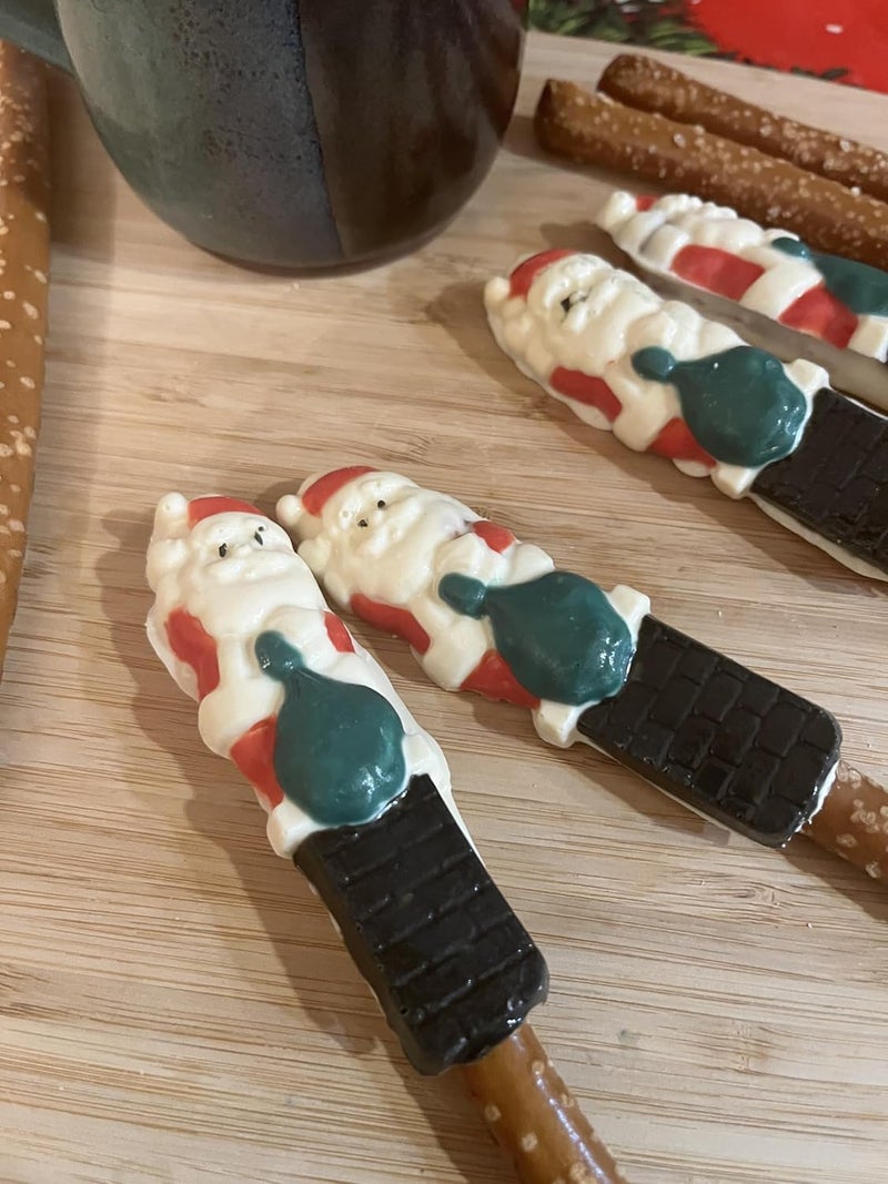 CANDISLE Santa Pretzel Shaped Lollipop Mold - Image 2