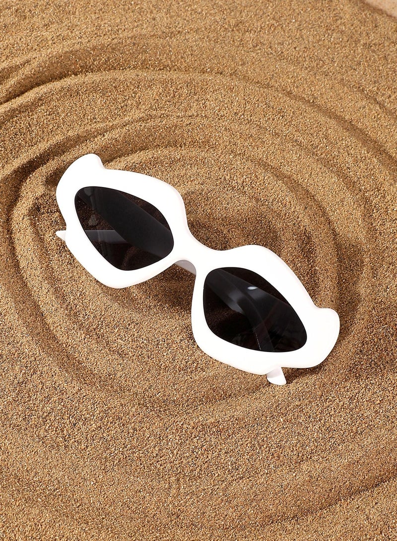 Haute Sauce The Flame Cateye Sunglasses - Daisy White - Image 1