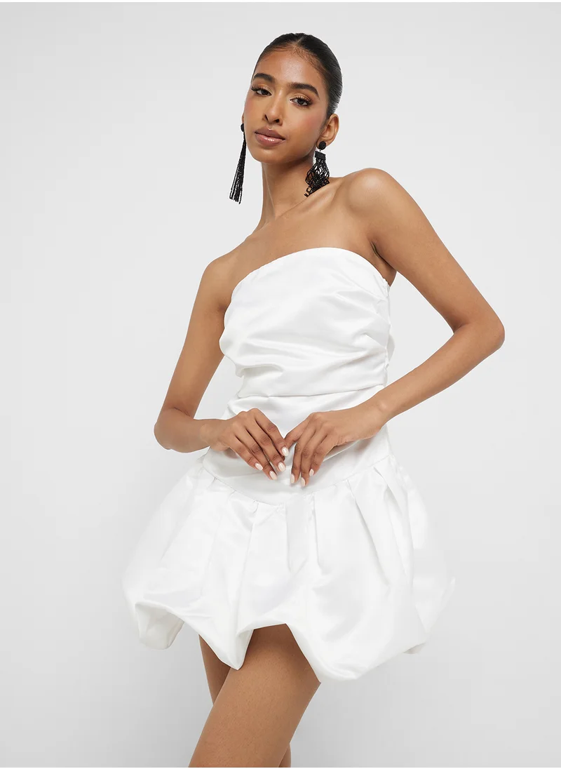 جينجر Bandeau Ruched Dress With Balloon Hem