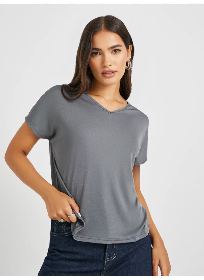 ستايلي Styli Solid Regular Fit V-Neck T-Shirt