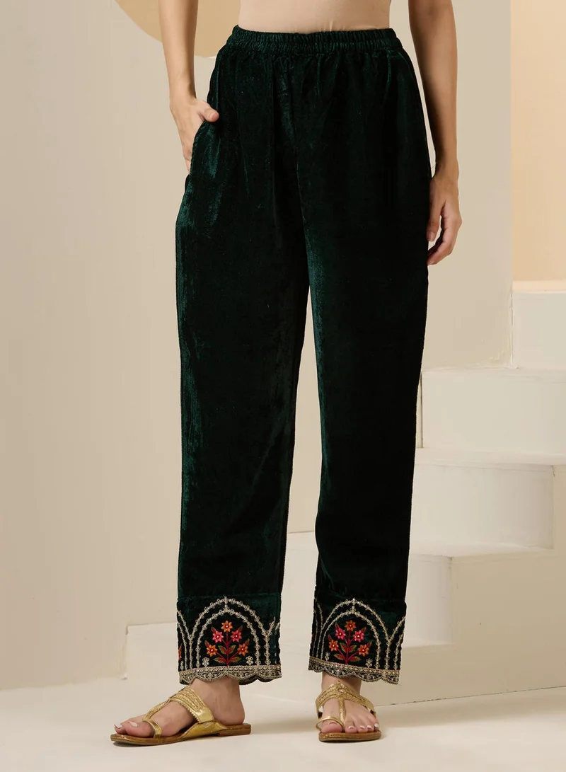 ISHIN Women's Green Velvet Embellished Tunic Full Length Casual Straight Fit Kurta Set