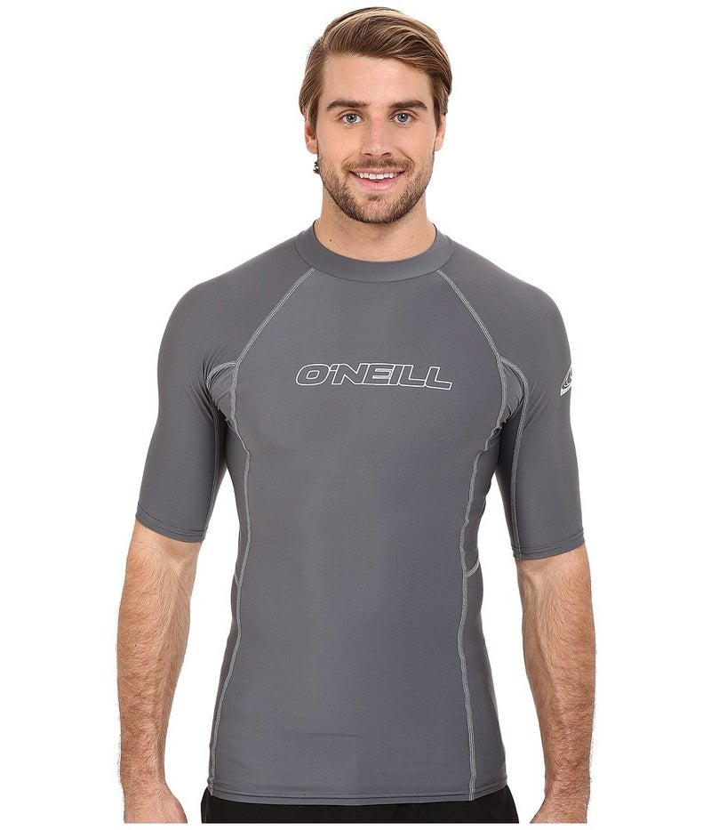 O'Neill Wetsuits Men's Basic Skins UPF 50+ Short Sleeve Rash Guard, Smoke, Large