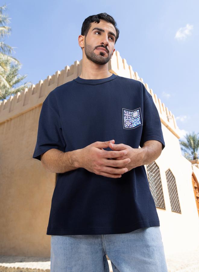 ستايلي تيشيرت ستايلي مطبوع برسومات كبيرة بياقة دائرية - Image 5