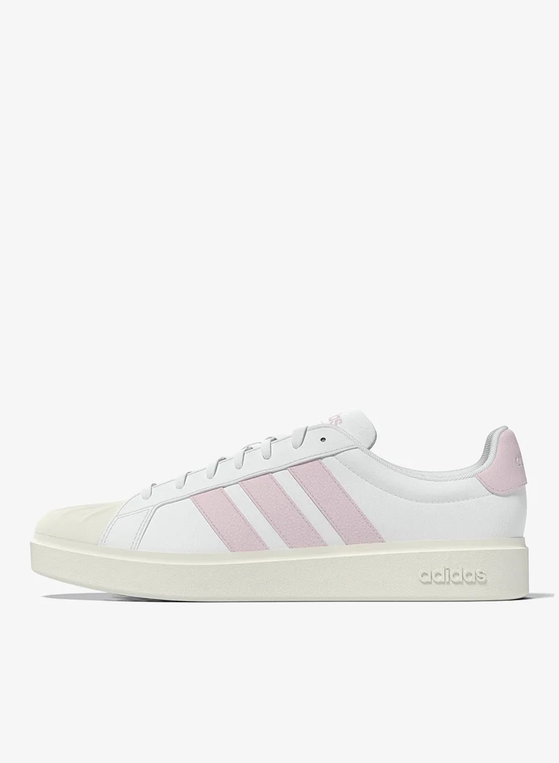 adidas ستريت توك