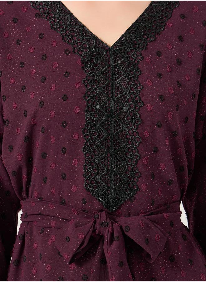 Styli Dobby Lace Detail V-Neck Belted A-Line Jalabyia  - Image 4