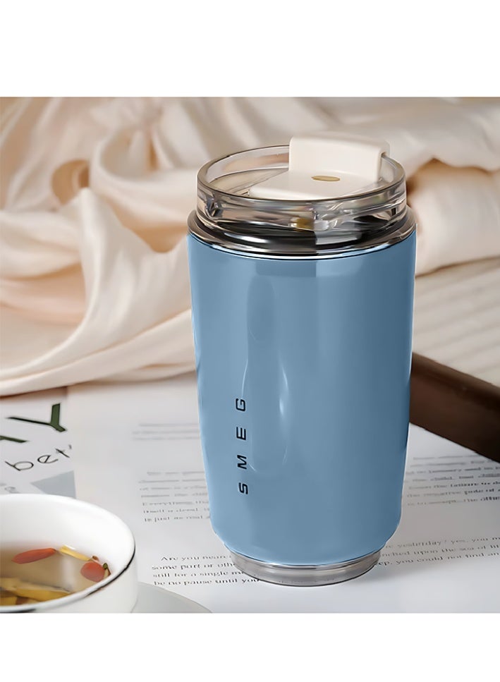 سميج كوب قهوة للسفر من Smeg، كوب معزول للمشروبات مع غطاء مضاد للتسرب، كوب قهوة طويل الأمد مع غطاء، ترمس قهوة للسفر (أزرق) - Image 4