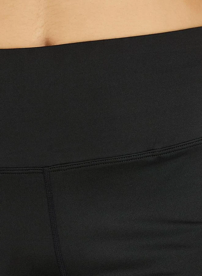 ستايلي Broad Waist Reflective Dot Calf Detail 7/8 Leggings