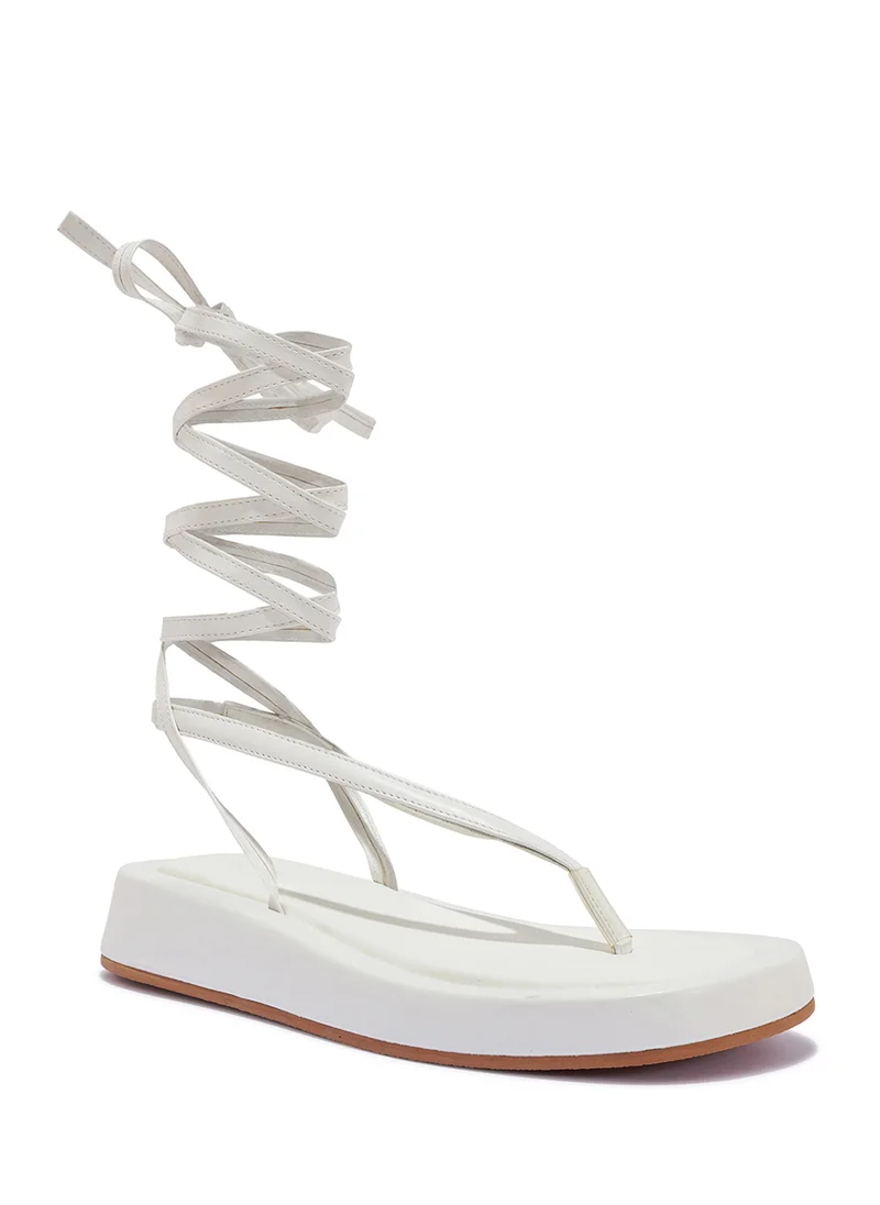 ترافل من نمشي Flatform Toe Thong Strappy Flat Sandal