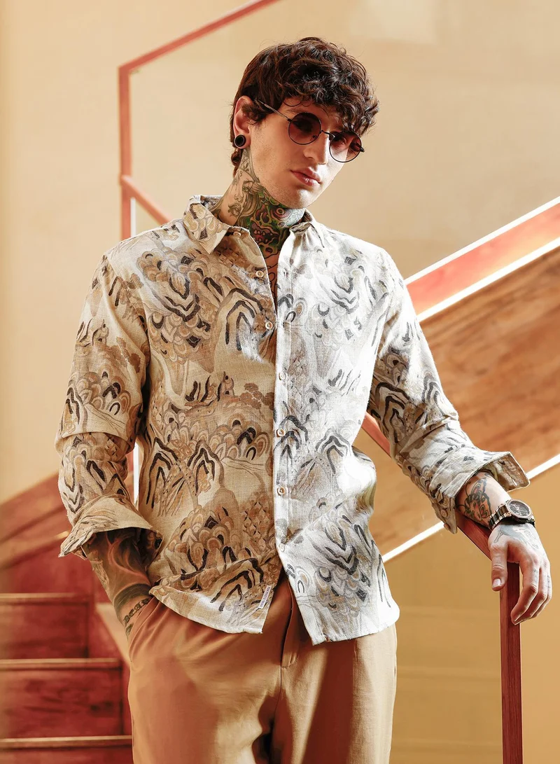 كامبوس سوترا قميص كامبس سوترا رجالي بطبعة مجردة بياقة ممتدة وأكمام طويلة وأزرار وحافة منحنية