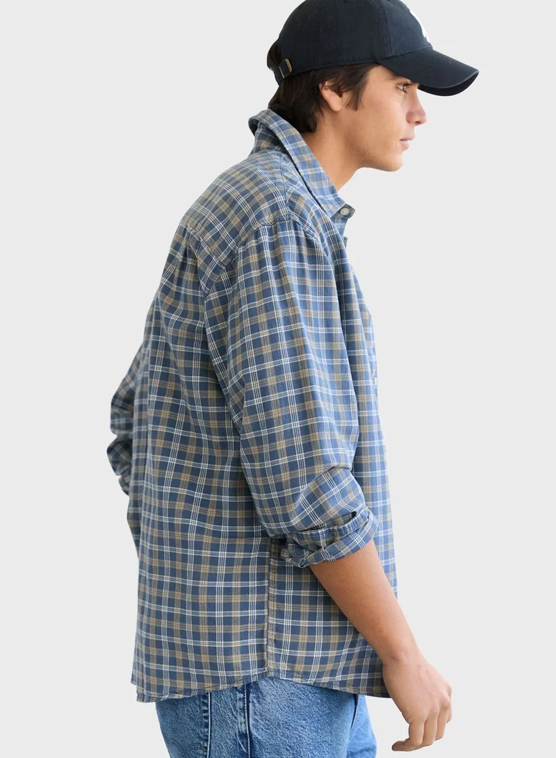 امريكان ايجل Relaxed Fit Long Sleeve Checked Oxford Shirt