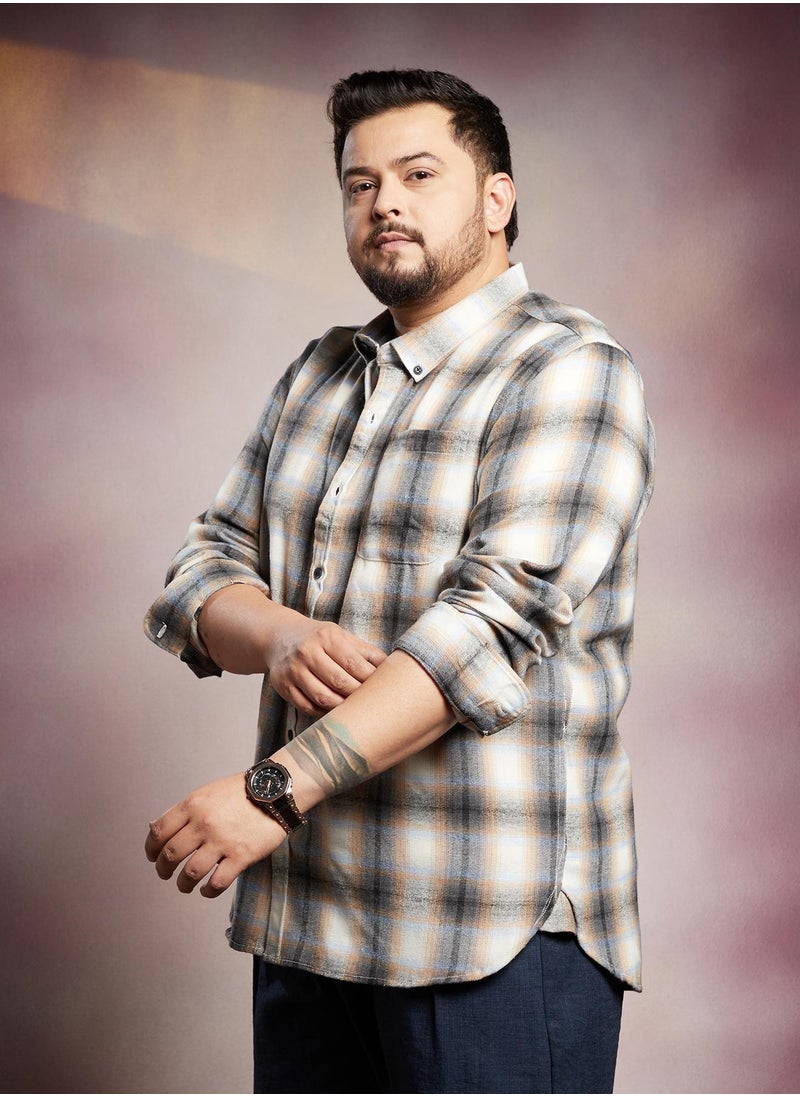 Instafab Plus Instafab Plus Men's Black & Off-White Gradient-Graph Regular Shirt For Casual Wear | Spread Collar | Long Cuffed Sleeves | Button Closure | Plus Size Shirt Crafted With Comfort Fit For Everyday Wear  - Image 3