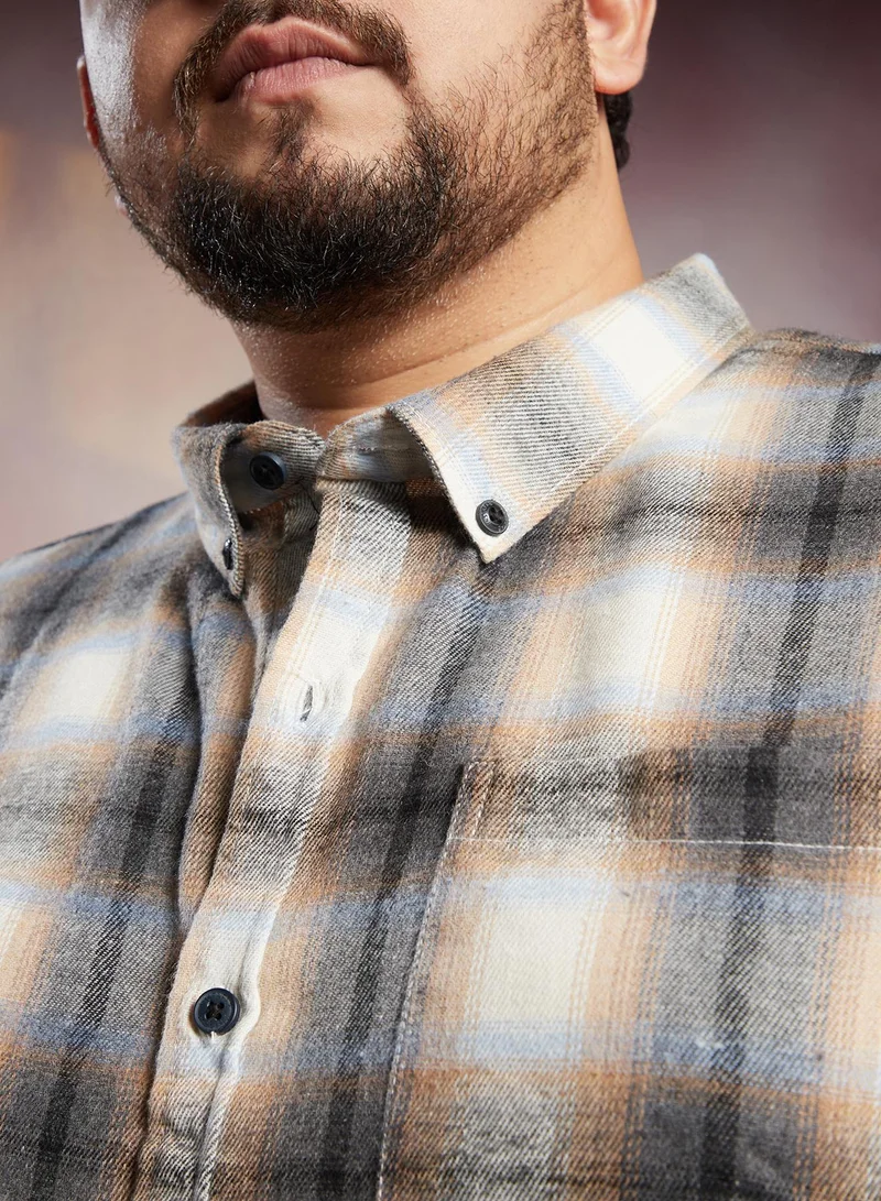 Instafab Plus Instafab Plus Men's Black & Off-White Gradient-Graph Regular Shirt For Casual Wear | Spread Collar | Long Cuffed Sleeves | Button Closure | Plus Size Shirt Crafted With Comfort Fit For Everyday Wear