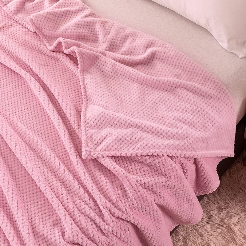 VIDSID Plush blanket, Super Soft and Warm 100 * 150cm Throw Blanket for Couch, Cozy, Fuzzy and Lightweight (Pink 100 * 150cm) - Image 4