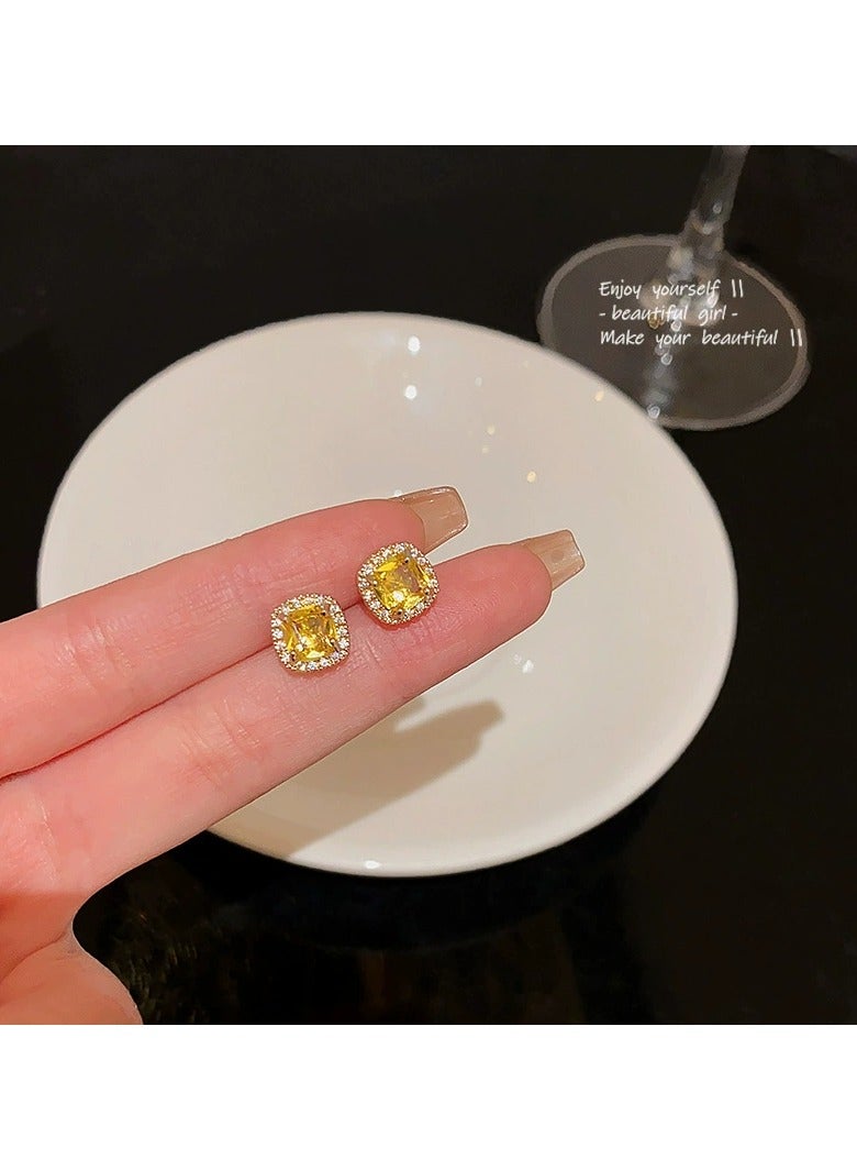 Goolsky أقراط زيركون مربعة من الفضة الإسترلينية S925 – تصميم أنيق على شكل مكعب سكر، أقراط مطلية بالذهب، مضادة للحساسية، للاستخدام اليومي/الحفلات - Image 2