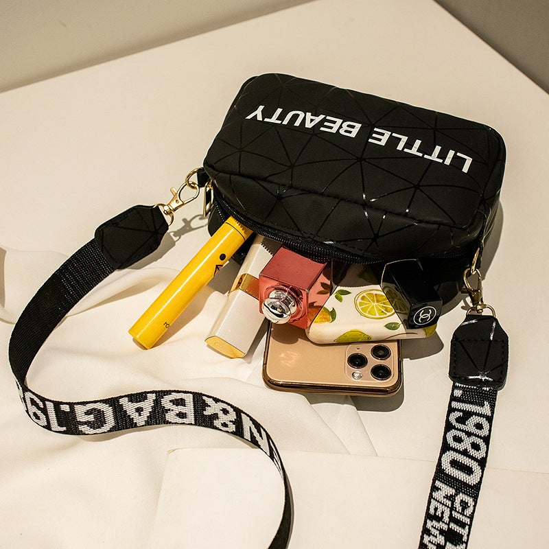 Women'S Bag 2021 New Silk Screen Rhombus Geometric Ribbon Camera Bag Small Square Bag Mobile Phone Bag Feels Good And Elastic - Image 4