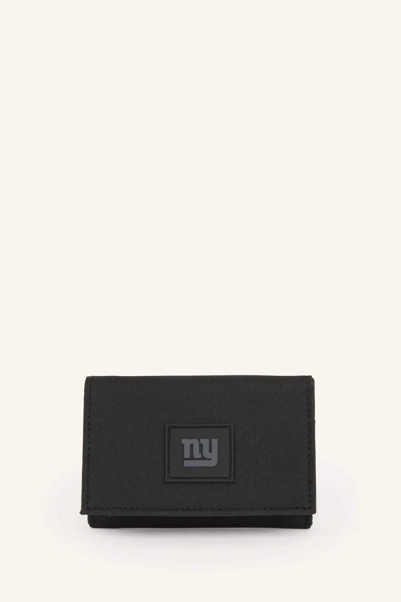 Defacto Man Wallets