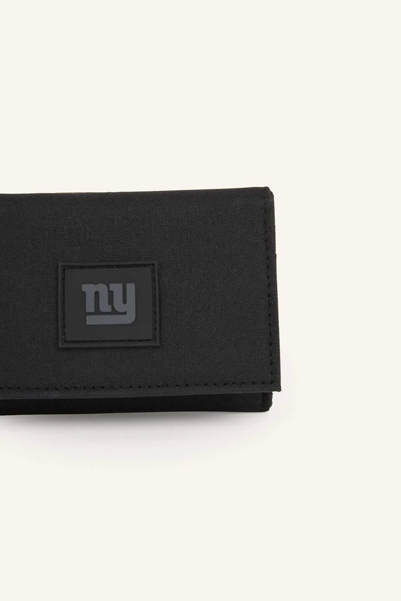 Defacto Man Wallets