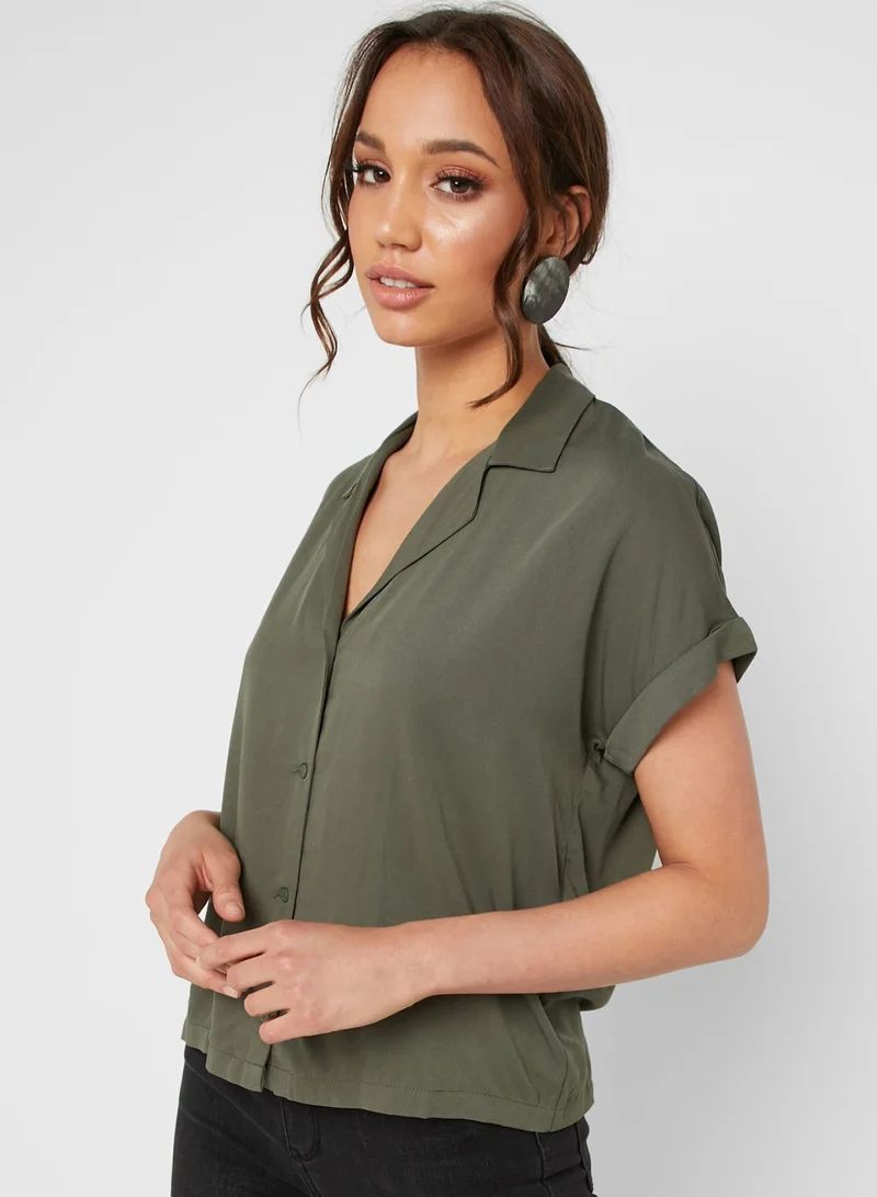 Jacqueline de Yong Notched Collar Short Sleeve Shirt