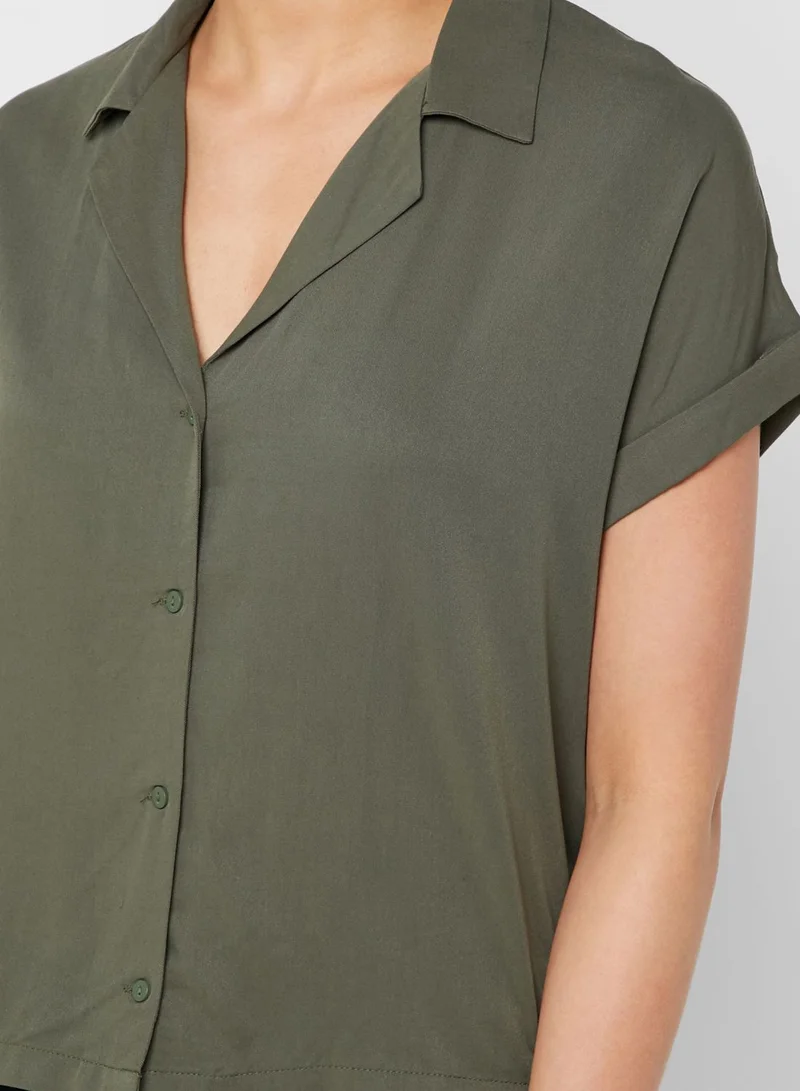 Jacqueline de Yong Notched Collar Short Sleeve Shirt