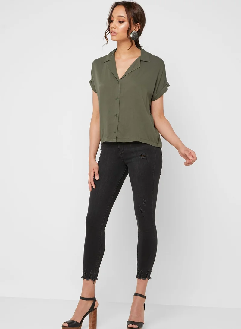 Jacqueline de Yong Notched Collar Short Sleeve Shirt